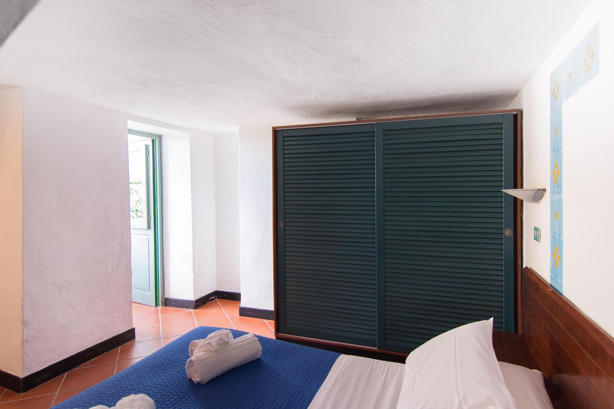 Calampiso Resort 4*