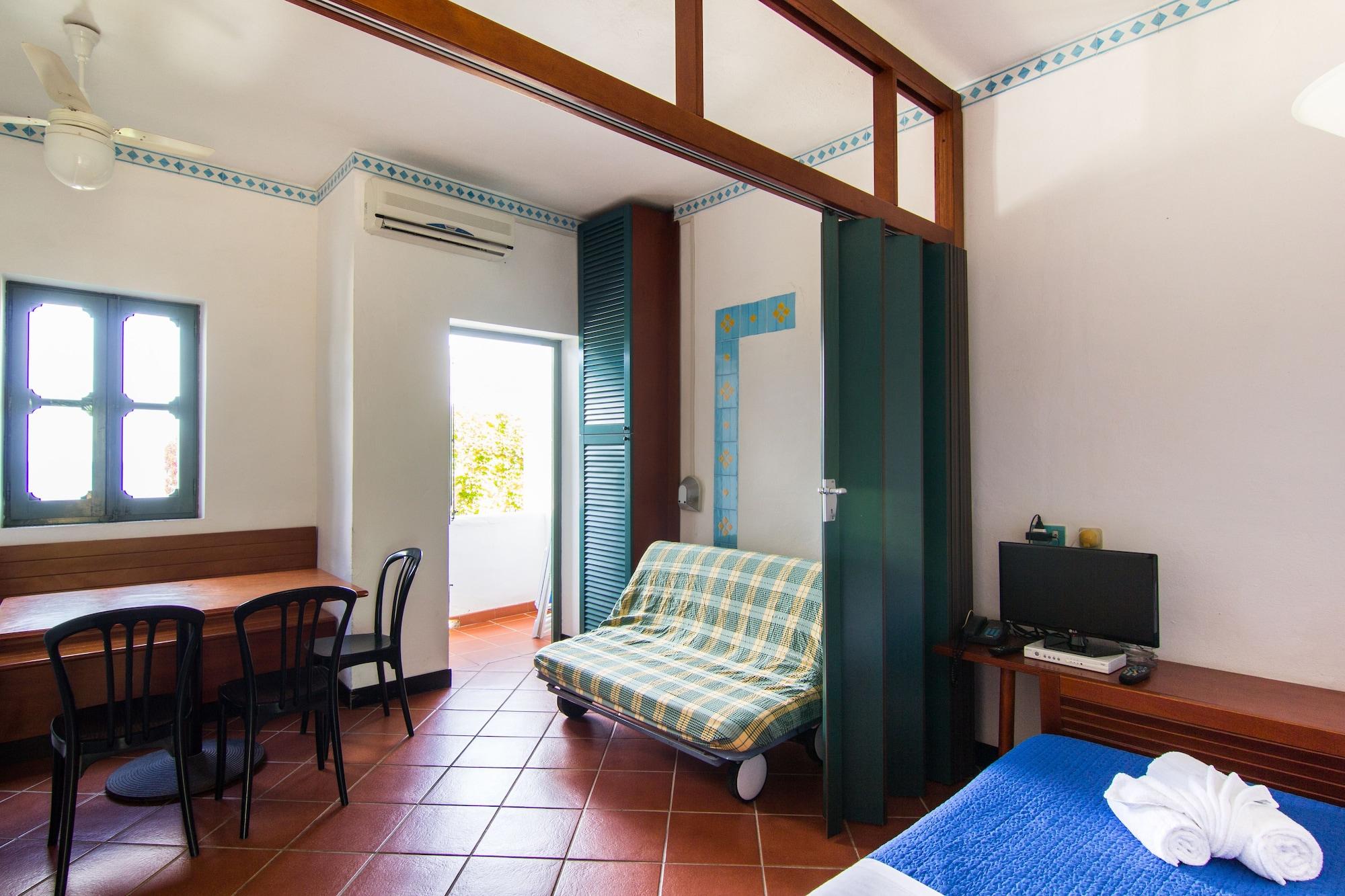 Resort Calampiso